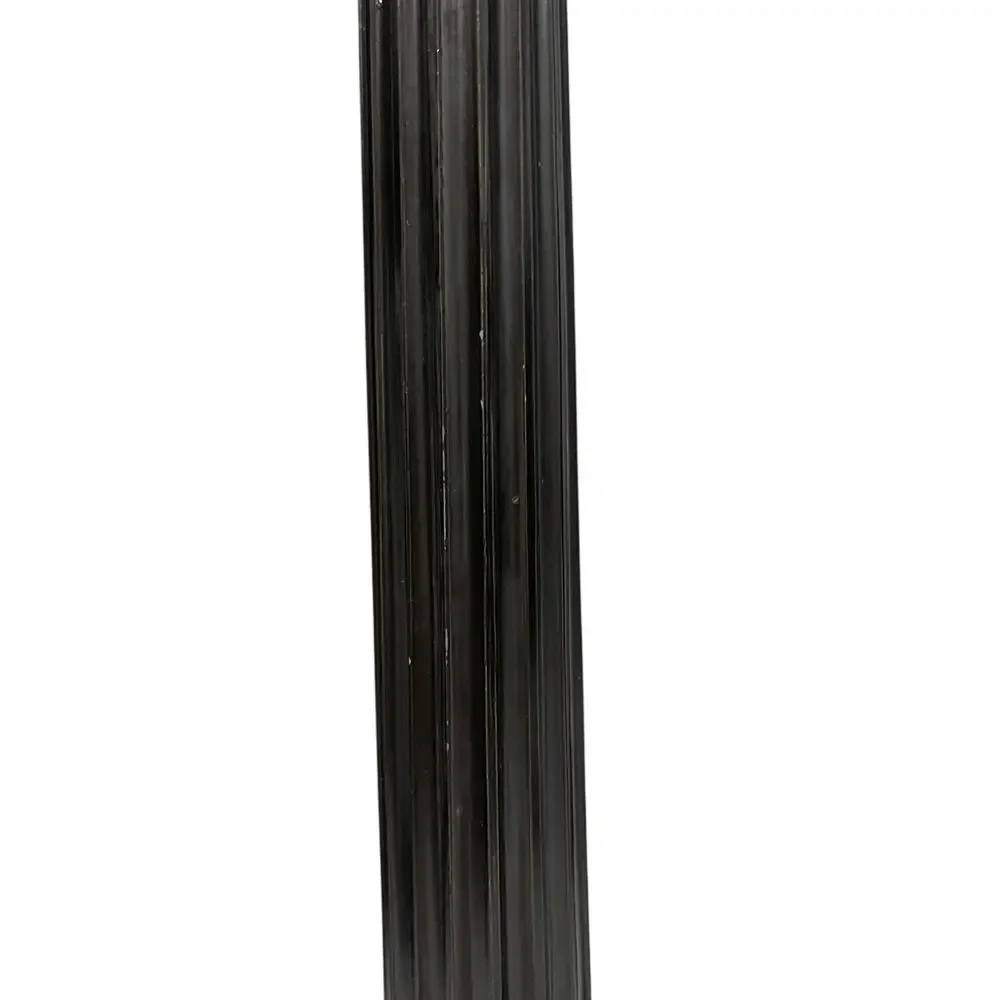 Unbranded ionic column
